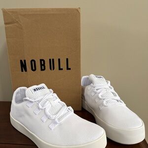 NOBULL women’s or Men's Classic White Sneakers unisex 9.5 11 canvas outwork